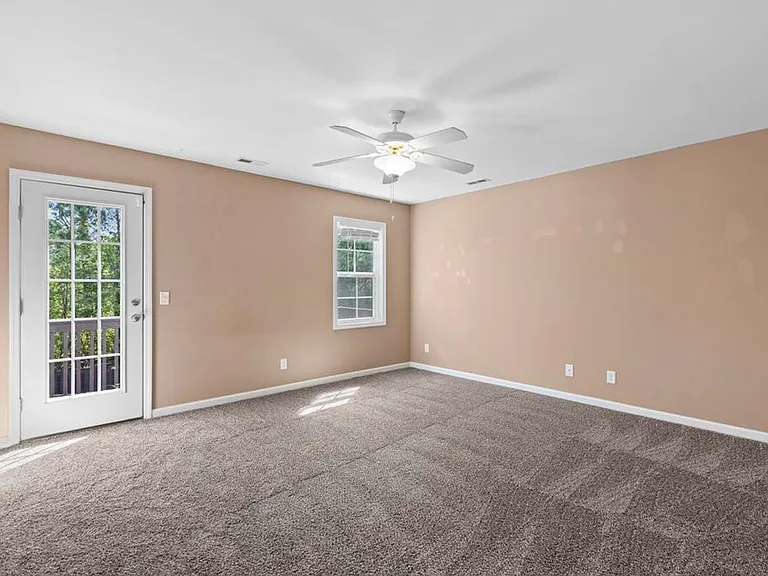 123A James Ave — Photo 14