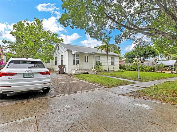 2nd image of 817 Winters St