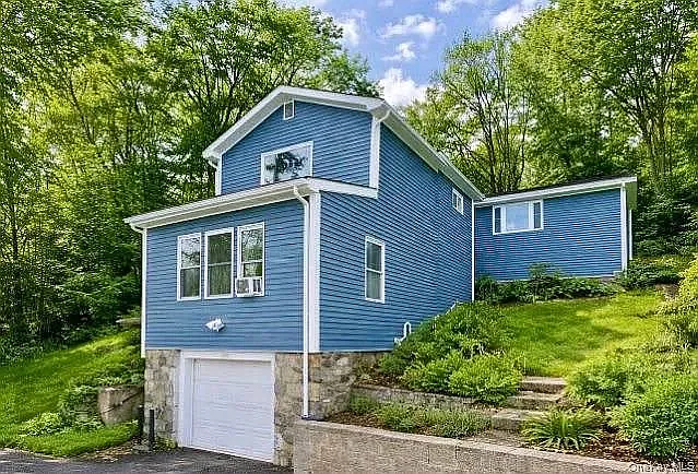 580 Lakes Rd