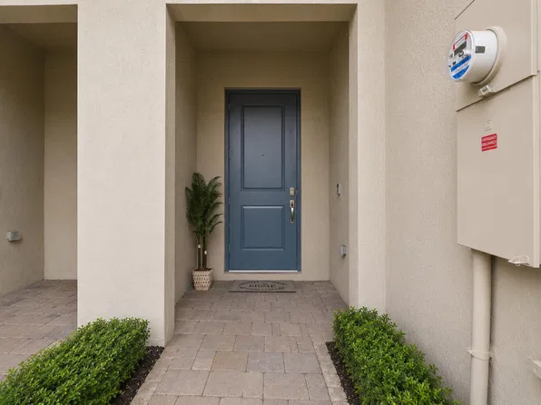 113 Bandol St, Riviera Beach, FL 33404