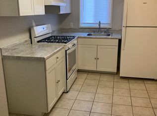 26 Canal St APT 2, Blackstone, MA 01504