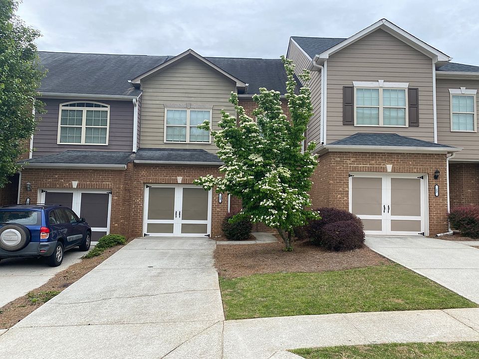 1st image of 24 Trailside Cir