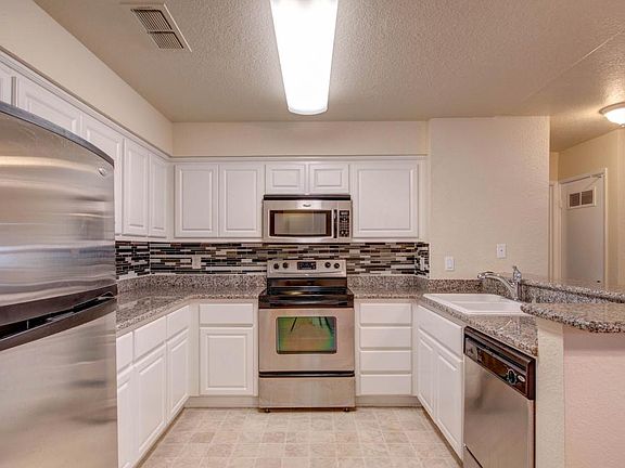 4th image of 2915 N Texas St APT 166