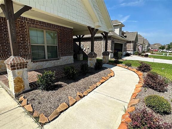 2nd image of 12121 Creekside Villas Ct