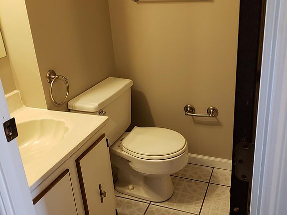 2nd image of 7554 Chateau Ct #251