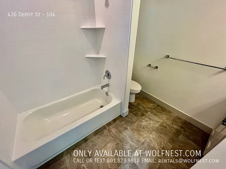 430 E Depot St #104 — Photo 12