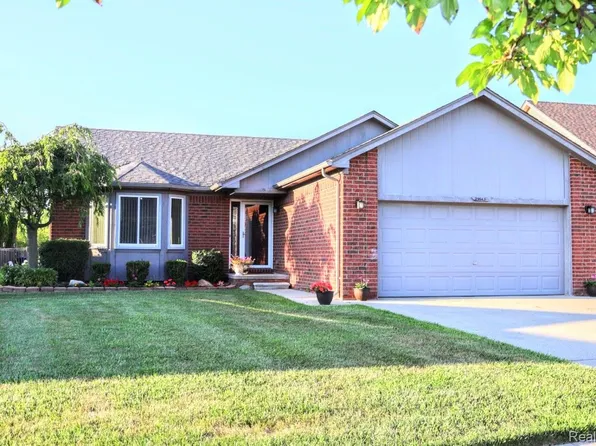 23643 Shepherd Ln, Macomb, MI 48042