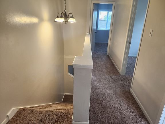 5th image of 2605 Redwood St #C