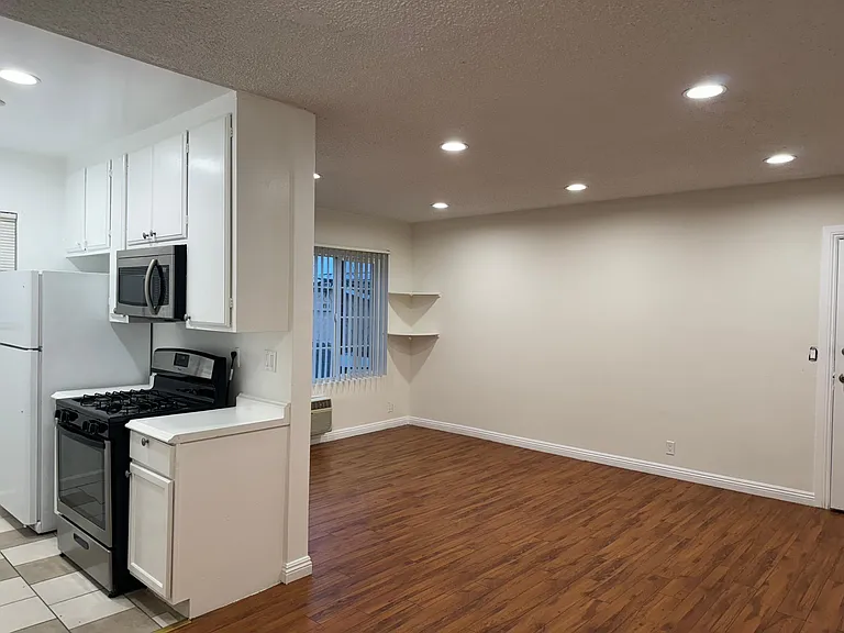 11258 Tiara St #7 — Photo 15