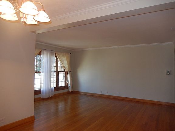 4th image of 1132 Newberry Ave