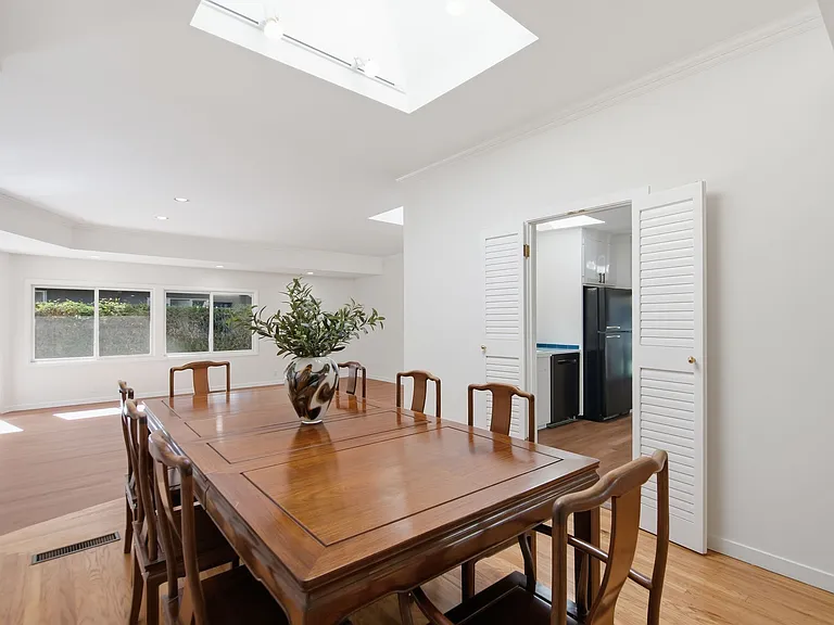 1537 Dana Ave — Photo 15