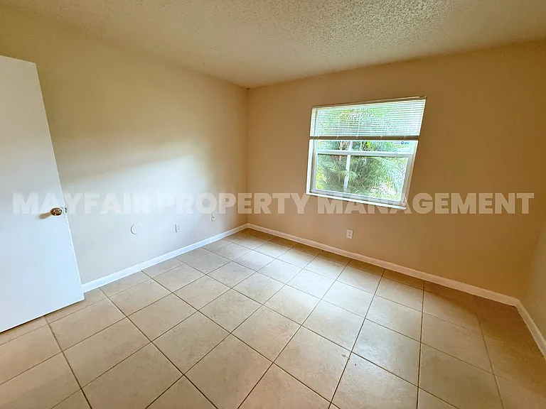 2221 NW 58th Ter — Photo 9