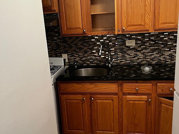 5th image of 3707 147th St APT 4B