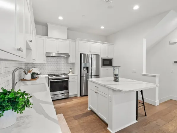 218 Proximity Way, San Jose, CA 95110