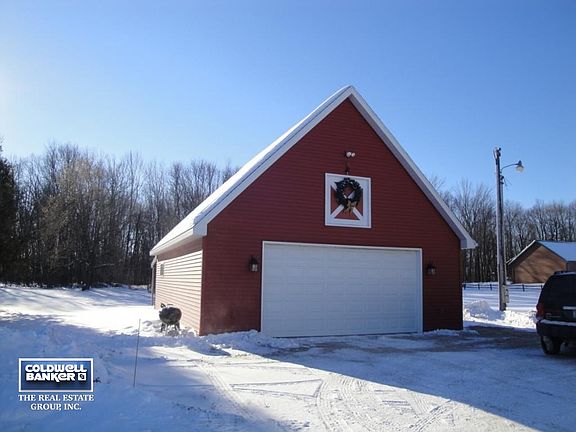 DETACHED 4+ Car with add. stor