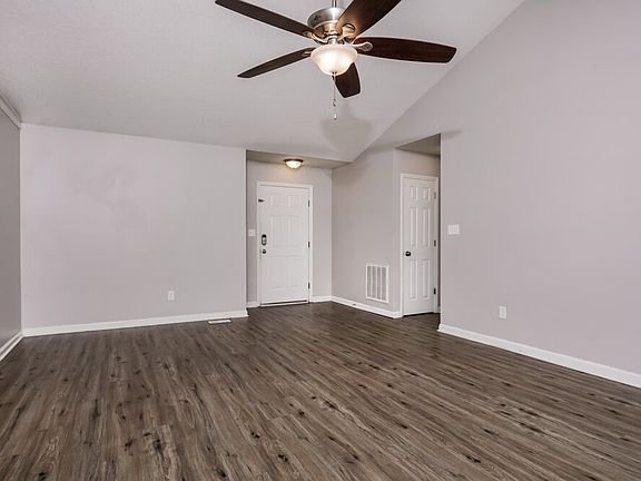 5th image of 203 Zircon Ln