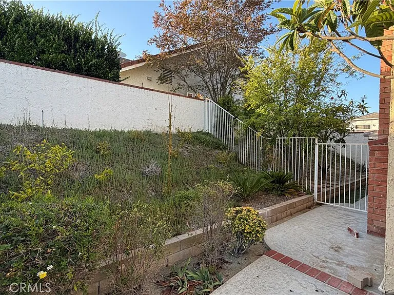 5311 Via Geraldina — Photo 43