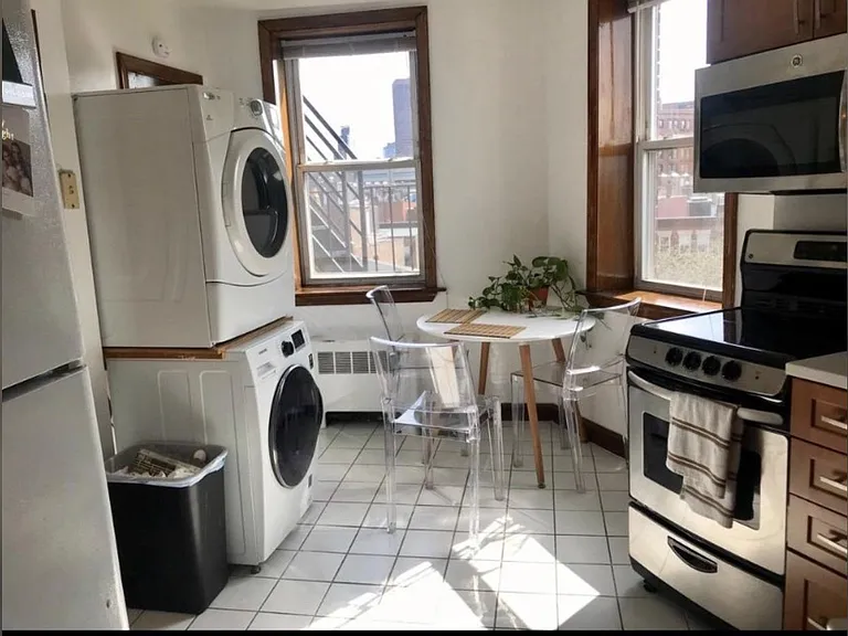 40 Sheafe St #7 — Photo 14