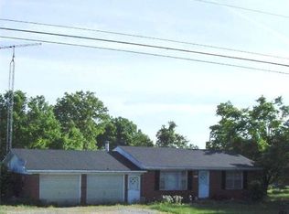 7608 State Route 121 N, Murray, KY 42071