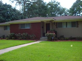 477 Pimlico Pl, Jackson, MS 39211