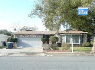 1908 N Burl Dr, Hanford, CA 93230