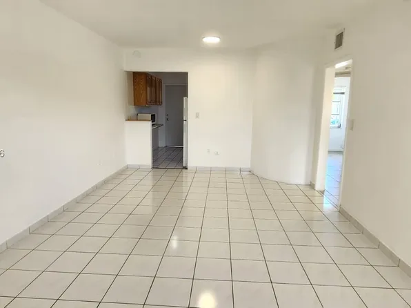 3670 SW 10th St #10B, Miami, FL 33135