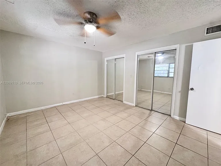 3265 Griffin Rd #202 — Photo 2