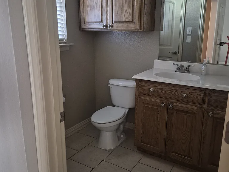 5107 Chesterfield Pl — Photo 1