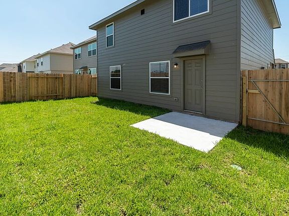 3rd image of 16926 Andrew Nook Ln