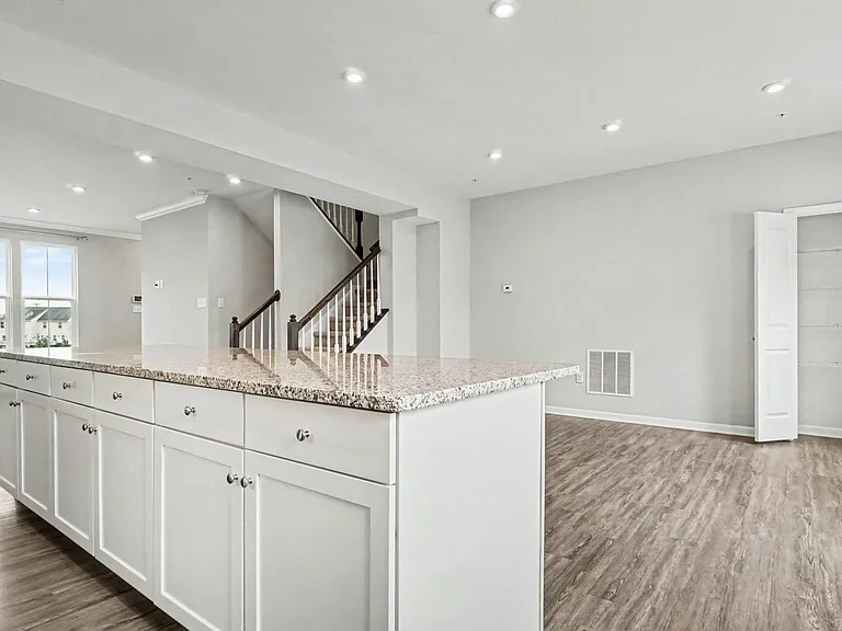 165 Peter Ln — Photo 10