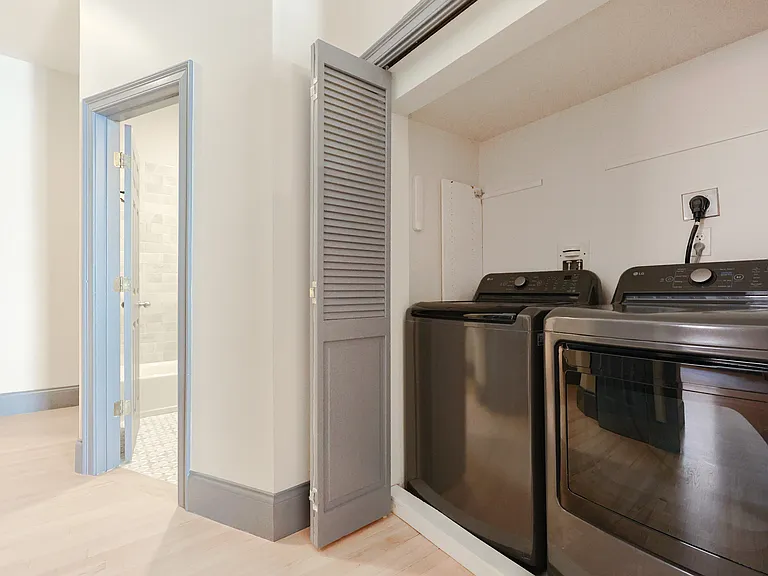 515 Center St #2 — Photo 10