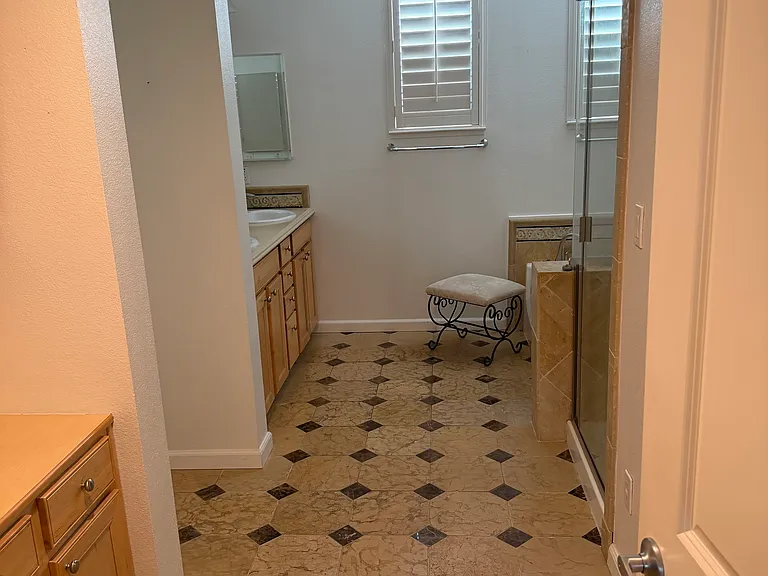 93 Bassett St — Photo 3