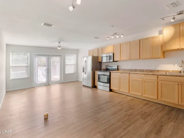 4455 W 19th St APT 16, Panama City, FL 32405