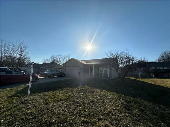 504 Locust St, Lathrop, MO 64465