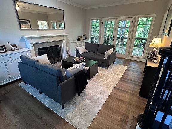 3rd image of 5053 Wood Haven Ct
