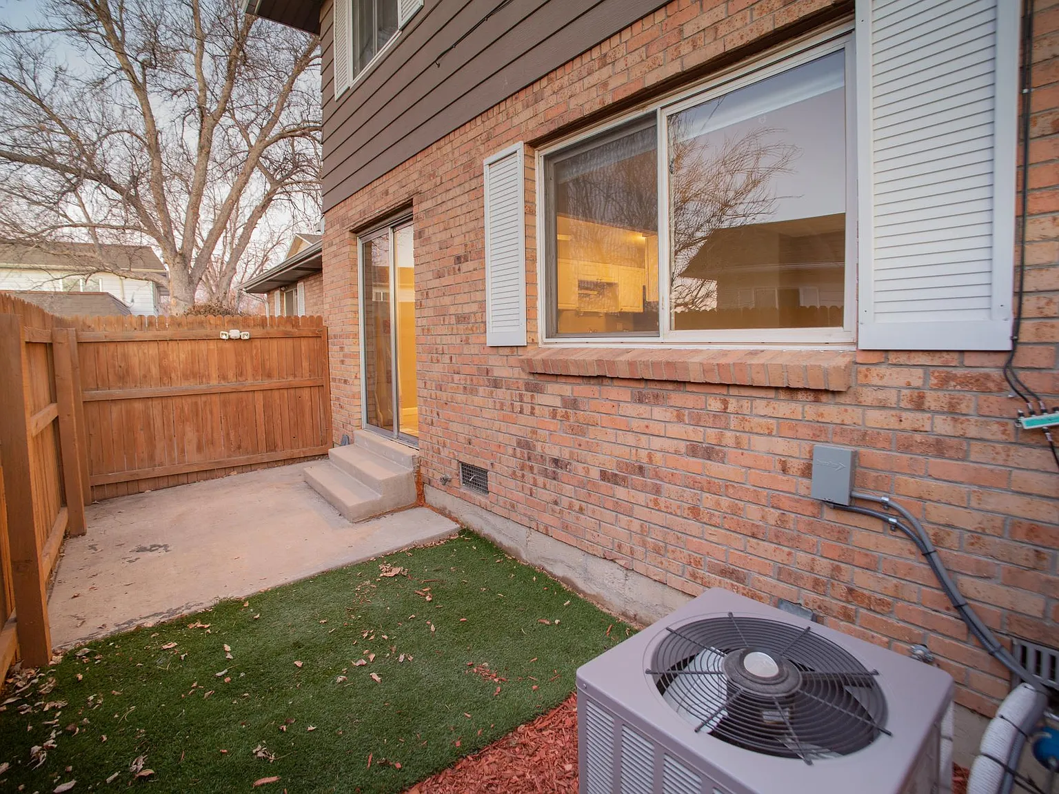 2 bed, 1161 sqft, $2,325 — Photo 4