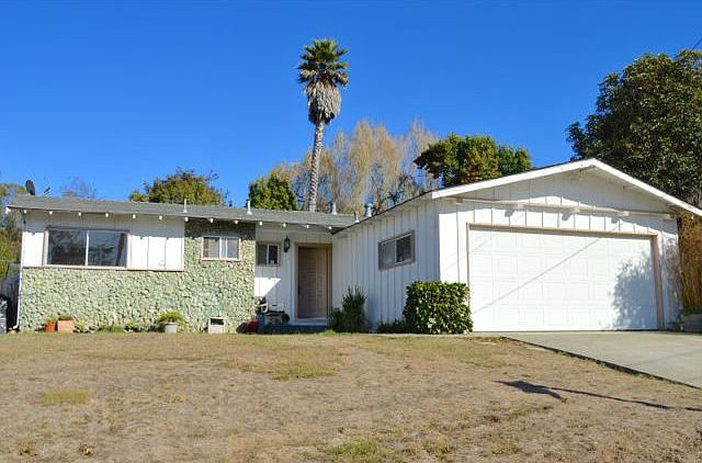 1st image of 820 Seacliff Dr