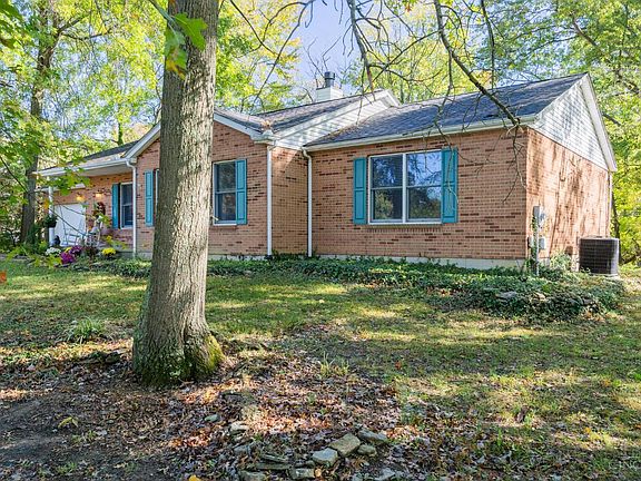 2nd image of 3596 Lake Meadow Dr