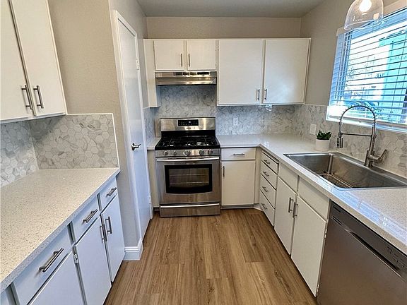 2nd image of 4100 Woodgreen Dr