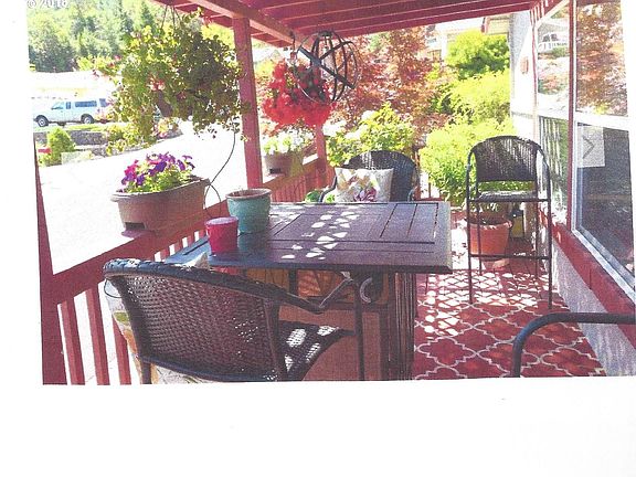 2nd image of 357 Knoll Terrace Dr
