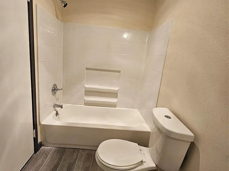 8319 Wind Veil Dr — Photo 19