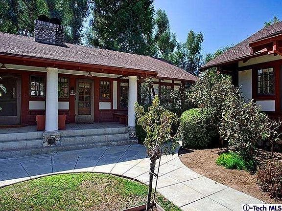3rd image of 745 N Pasadena Ave APT 6
