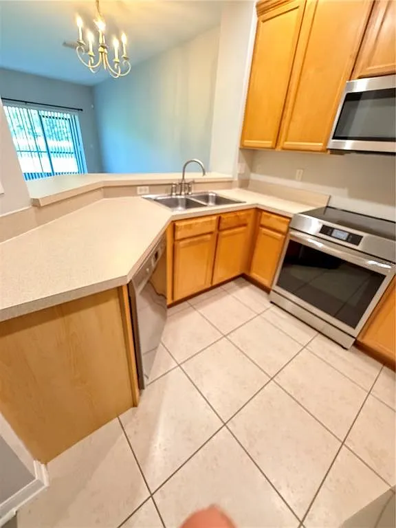 2 bed, 2.5 bath, 1304 sqft, $1,895 — Photo 3