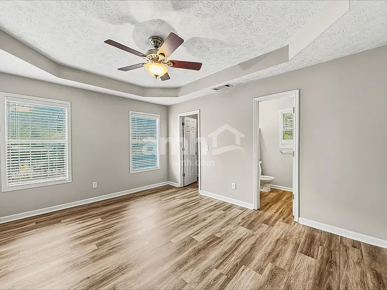 2535 Lakeview Trl — Photo 8