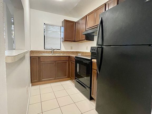 4th image of 501 W Ohio Ave #10795054