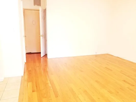 Rented by Modern Spaces | media 3
