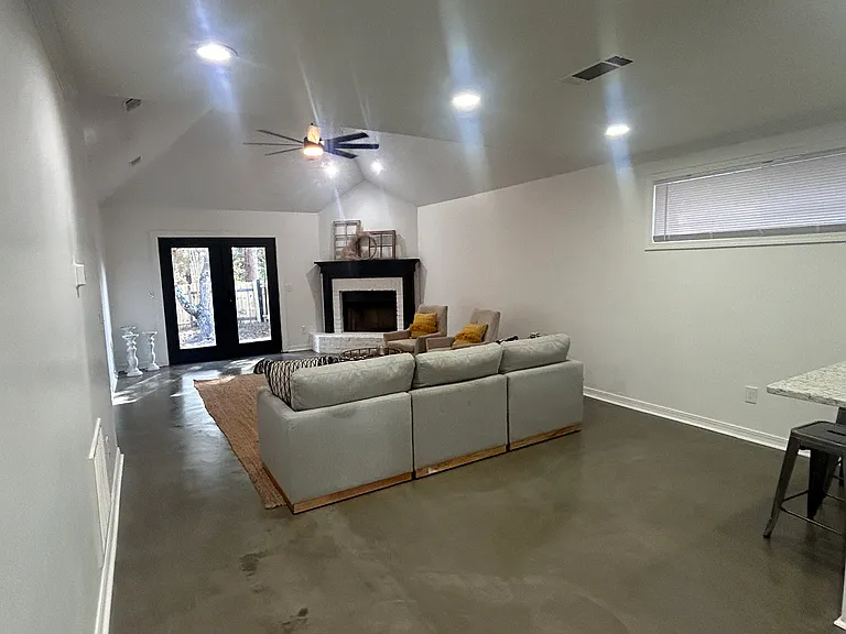 427 Friday Harbour — Photo 33