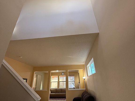 3rd image of 3518 SE San Marino Ave