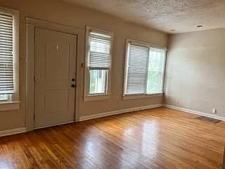 Building Photo - 209 Rosa Ave