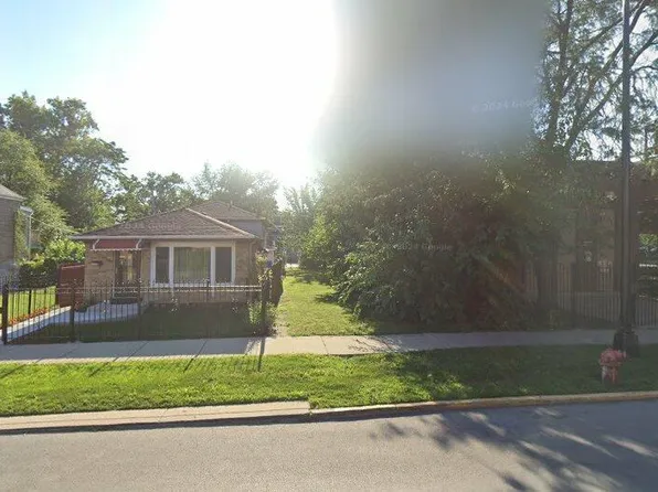 6330 S Loomis Blvd, Chicago, IL 60636
